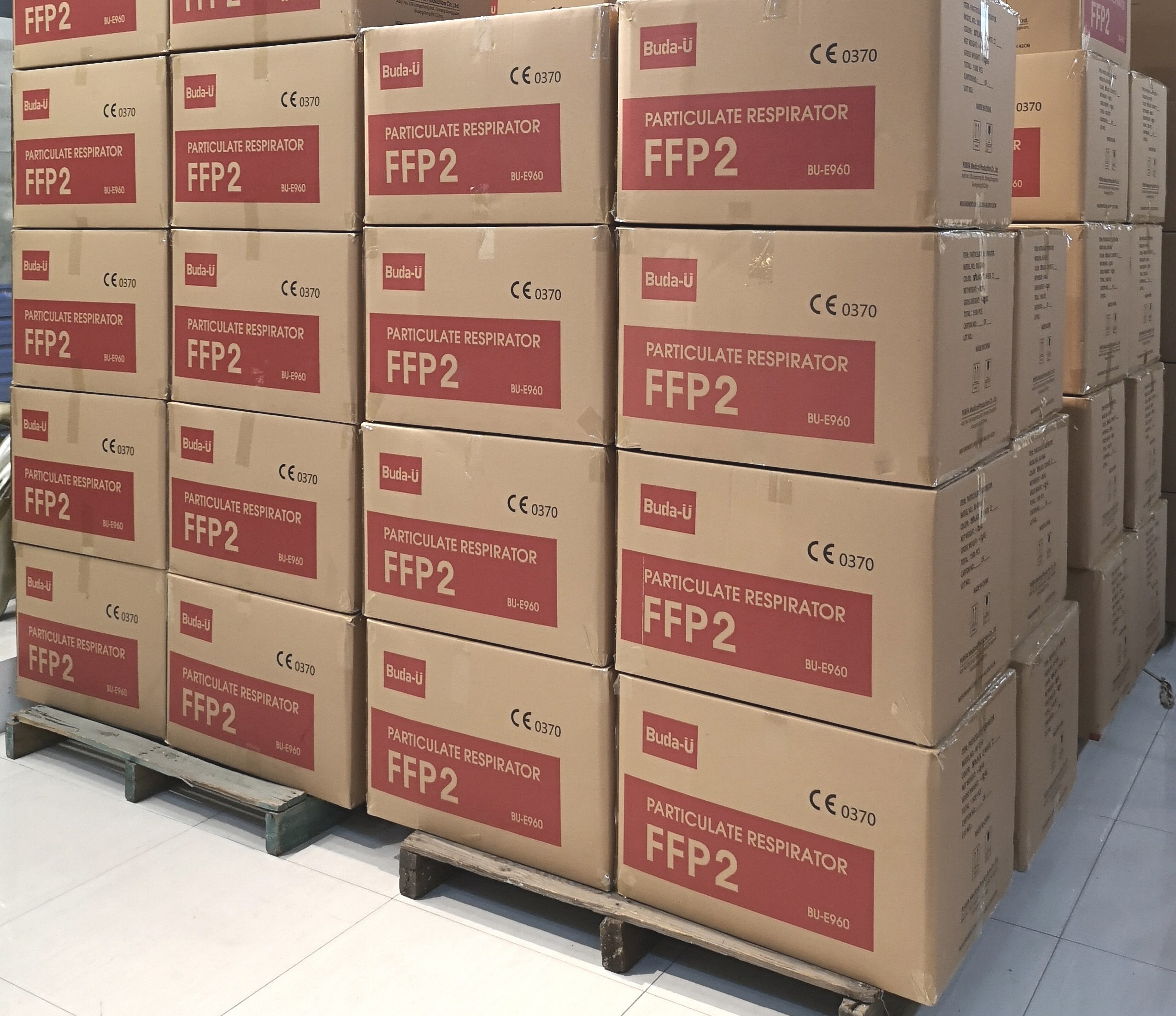 Черный белый защитный CE 0370 лицевого щитка гермошлема FFP2, частичный респиратор FFP2 с CE, УПРАВЛЕНИЕМ ПО САНИТАРНОМУ НАДЗОРУ ЗА КАЧЕСТВОМ ПИЩЕВЫХ ПРОДУКТОВ И МЕДИКАМЕНТОВ