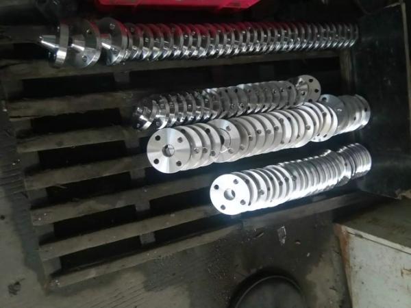 Forged DIN 2632 PN 10 DIN 50049/3.1B Forged Steel Flanges Anti Rust Oil Surface Size 2-24'