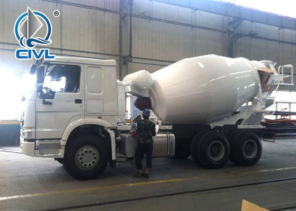 HOWO Sinotruk Concrete Mixer Trucks 8cbm 6x4  371 hp 20-60 ton  With Italy Motor And Pump