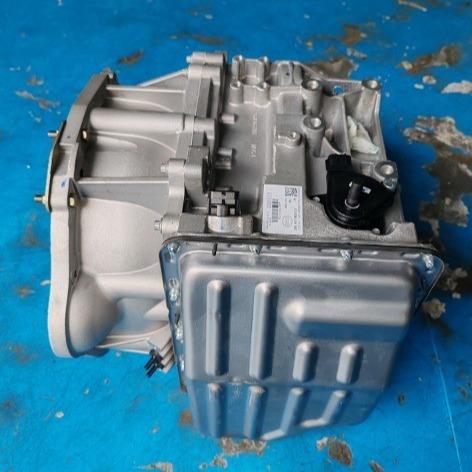 DS1575F6 M11 SWM X7 RAV4 G01 G05用の6速 1.5T 2WDトランスミッションギアボックス組成