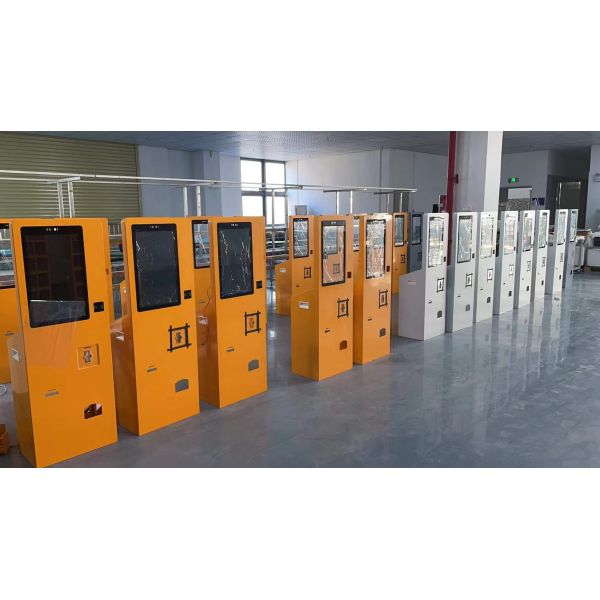 32 Inch Floor Standing Digital Signage with 1920*1080 Resolution and Touch Screen LCD Display