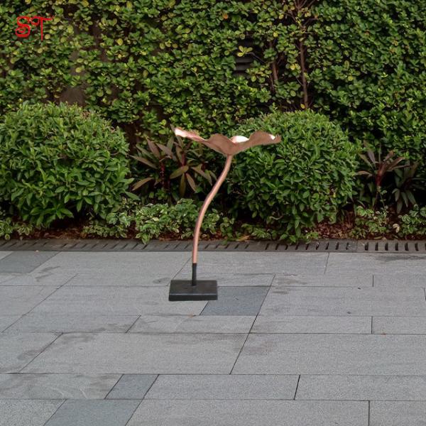 Gold Lotus Leaf Outdoor Garden Flower Plant Petal Sculpture Cast Copper Nelumbo nucifera Gaertn Metal Sculpture Statue