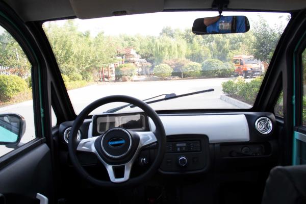 Passenger Four Wheeler Electric Car 4 Doors Four Wheeler Electric Auto