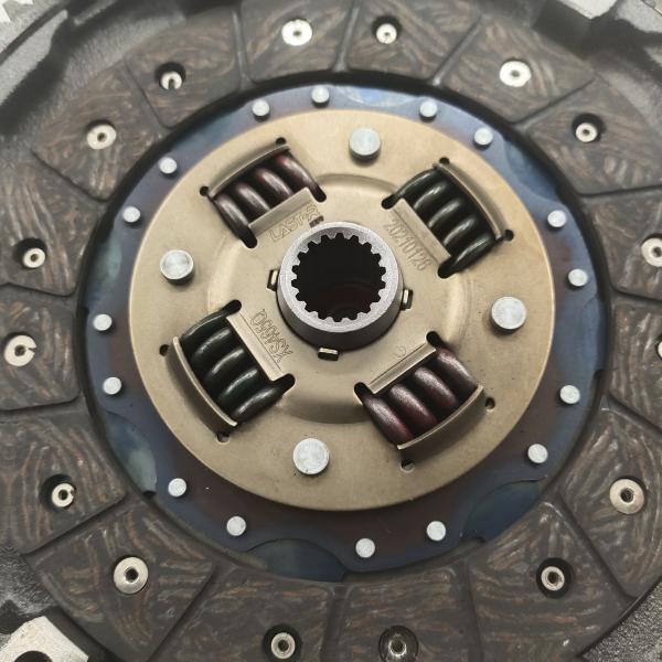 Performance assemblage de la plaque de pression de l'embrayage de la moto DAYANG Tricycle lourd Trois roues