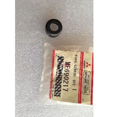 ORIGINAL NEW BUSHING SHIFT LINK ONE SET FOR MITSUBISHI ME690217 ME690219 ME690138