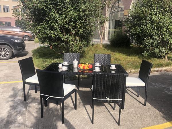 Stackable Chair Outdoor Rattan Dining Set KD Tabke With Black Glass