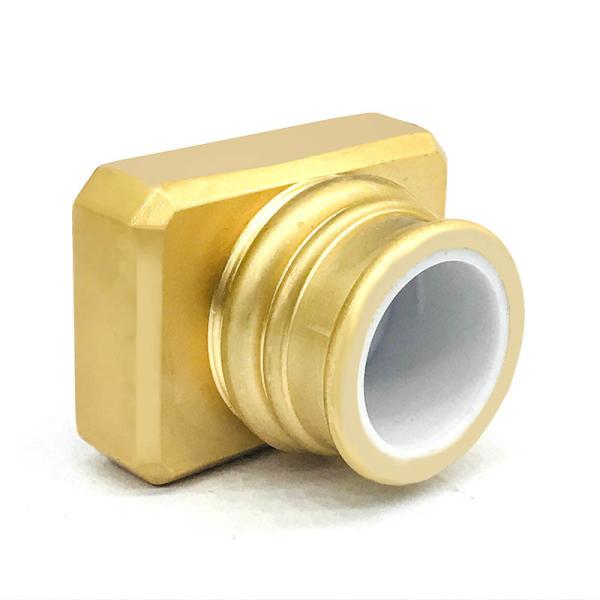 A geometria da forma deu forma ao tampão de garrafa do perfume do metal