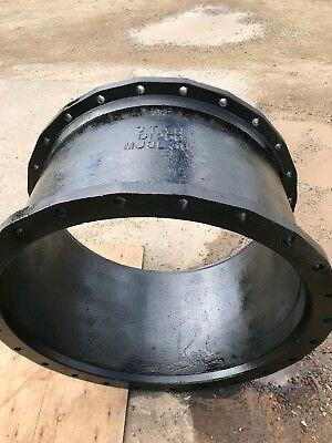 36 MJ Long Pattern Cast Iron Pipe Fittings Solid Long Sleeve FBE / Cement Lining