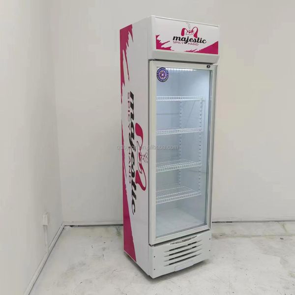 Three Door Commercial Beverage Cooler Single Temp Adjustable Shelf