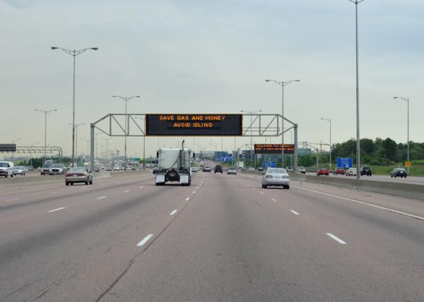P25 4R2G Programable Led Sign , Outdoor Electronic Display Boards For Highway Three Lane