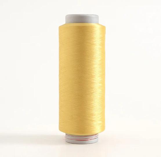 Fils de polyester à 100% de polyester et uniformes