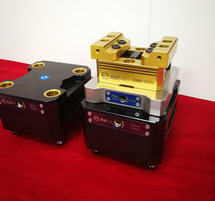 0,02 мм 5-осевые тиски 60 Нм Maual Self Centering Machine Vice 75100
