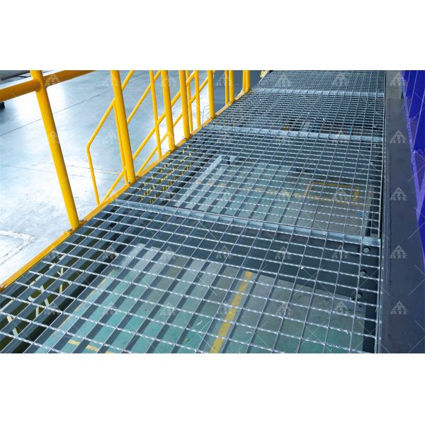Industrial Metal Shredder with Automatic Manual and Semi-automatic Operation for Scrap Metal Recycling