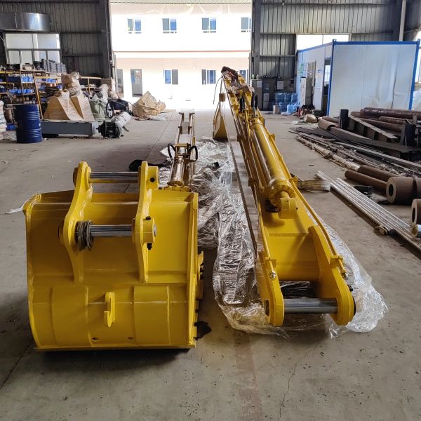 Excavator High Quality Efficiency 16m Long Reach Boom Extension Arm for Dredging River,Rock Digging for PC250