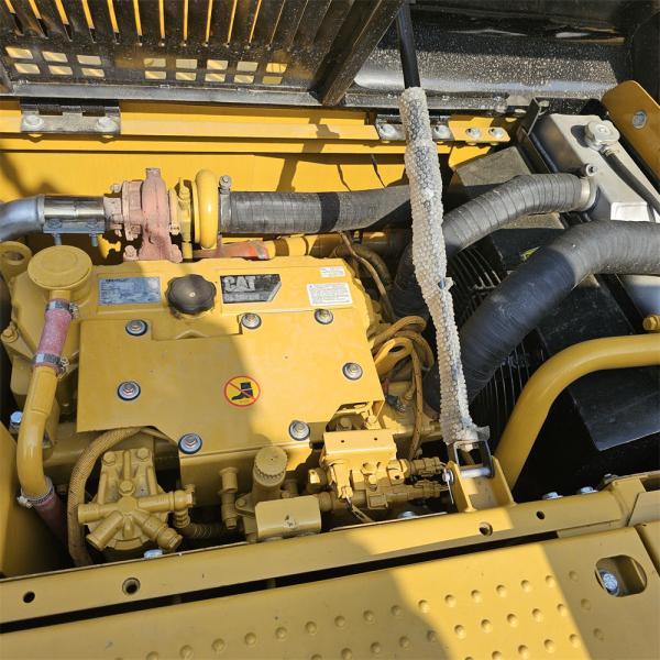 CAT 313D2 Excavadora de lagarta usada de 13 toneladas em bom estado