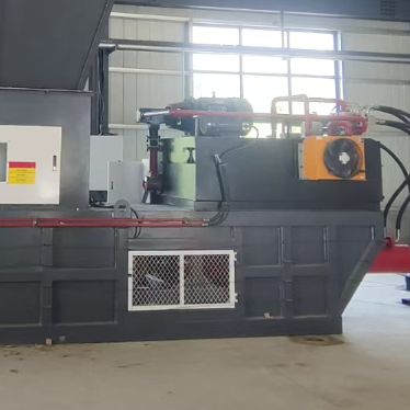 Compact Steel Vertical Baling Press Machine 37kW Motor For Paper Recycling And Vertical Baling