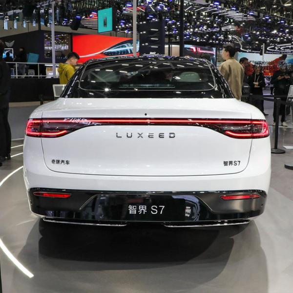 705/630km Pure Electric Aito Luxeed S7 2024 Pro Max 855Km 800V Fast Charging Electric Car with 0.25h Charging Time