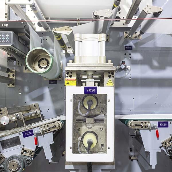 Full Servo Panty Liner Machine With Packaging System Global Export