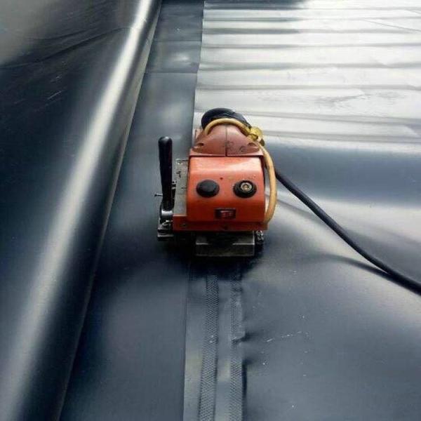 0.3mm-0.8mm Толщина HDPE Геомембрана Рыбный пруд линейка для лотосных прудов лотоса корневых прудов