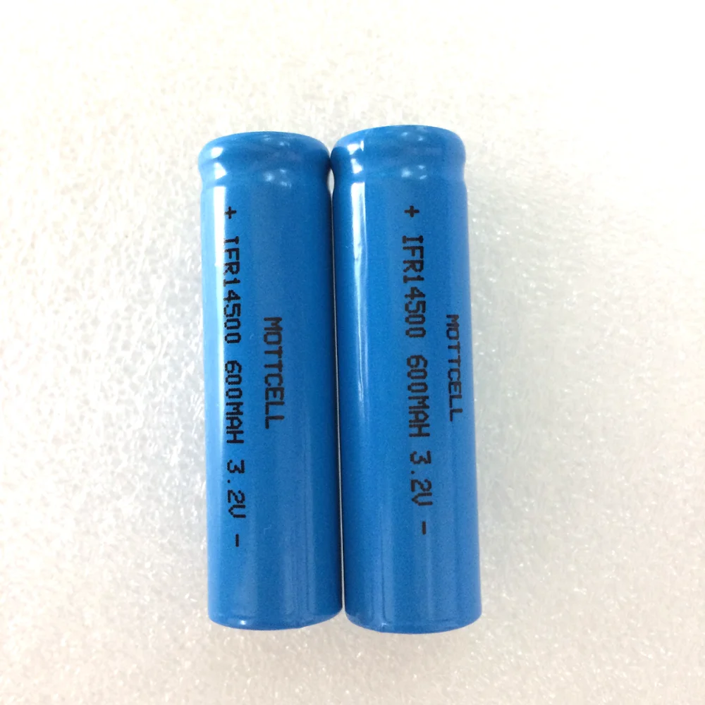 Les cellules Lifepo4 IFR14500 3,2 V 600 Mah batterie solaire Li-ion