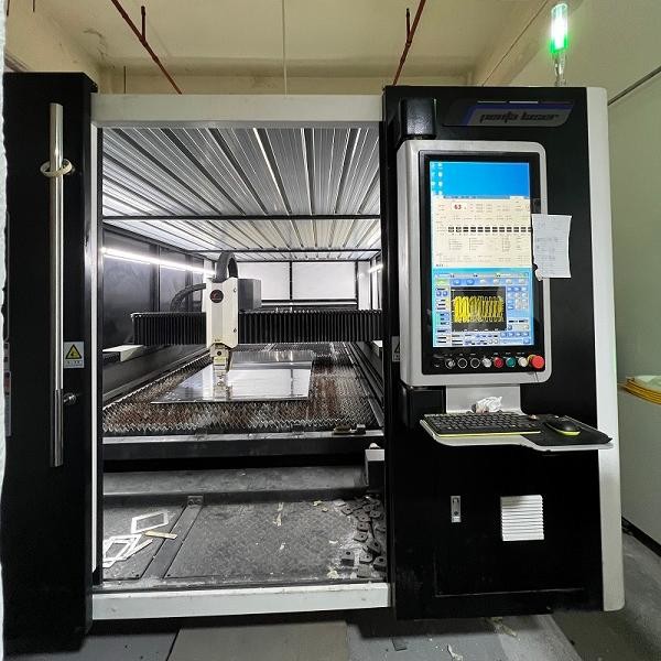 Servicio de corte por láser de acero inoxidable cepillado / pulido