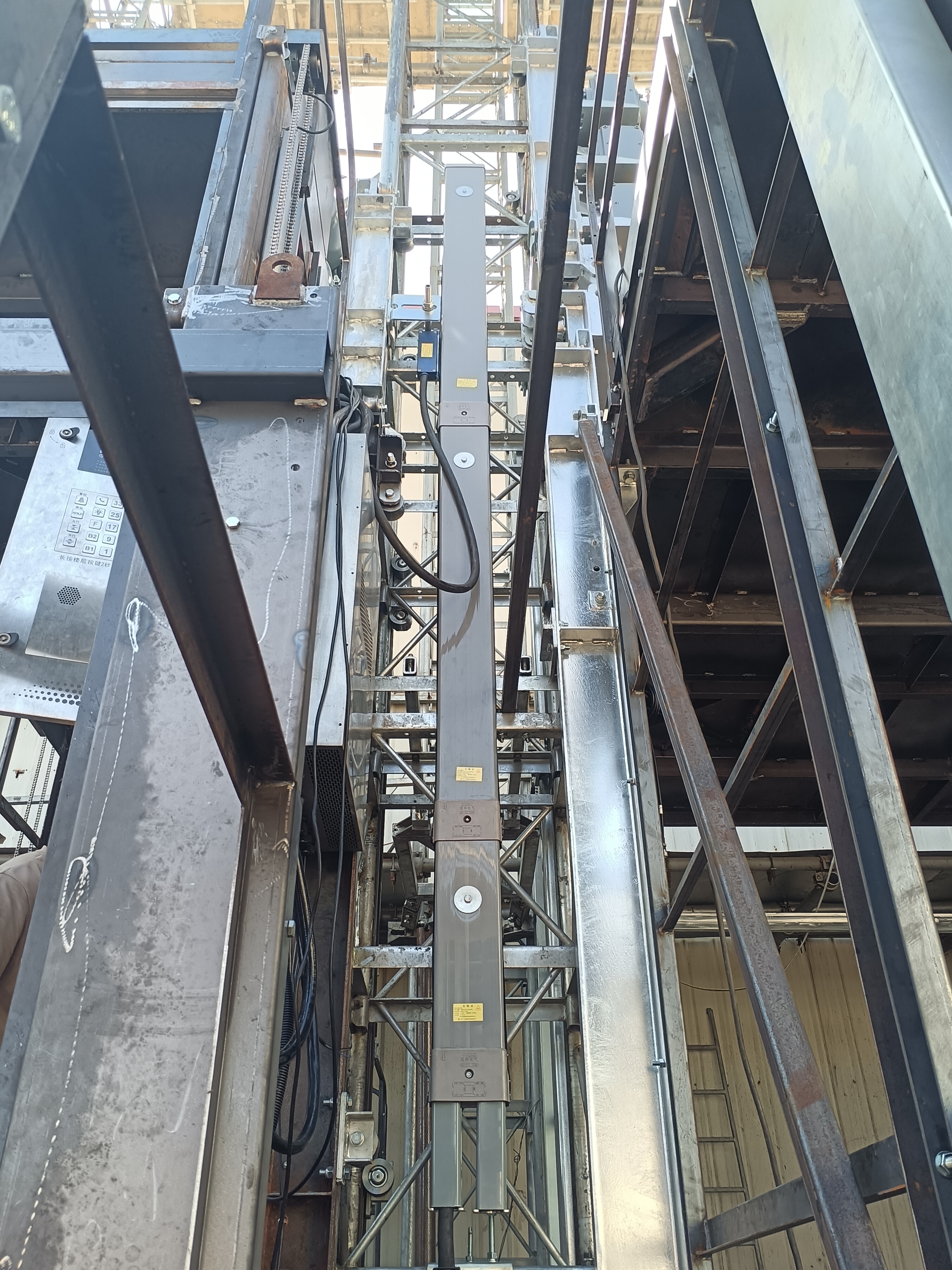 4.5KA Withstand Current Construction Elevator Slide Wire with 25mm² Copper Core