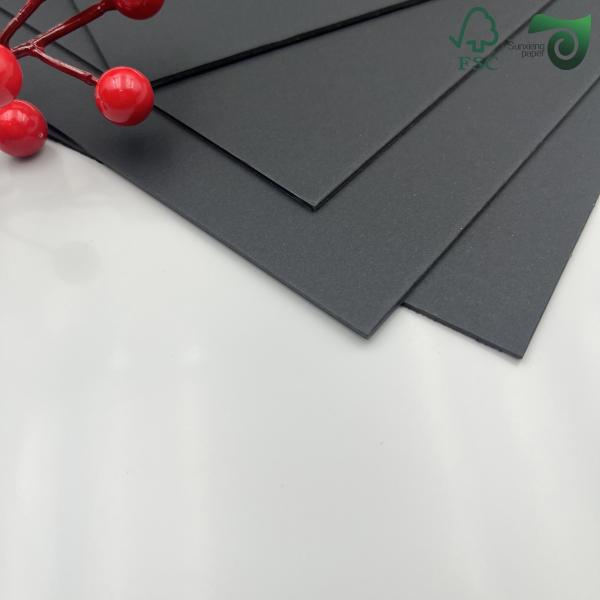 FSC 2mm Thick Grey Board With One Side Black Paper Lamination For Packaging Black Cardboard
