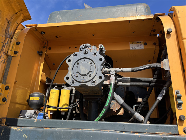 Used Original Hyundai 520LC-9S Excavator 52 Tons Big Excavator