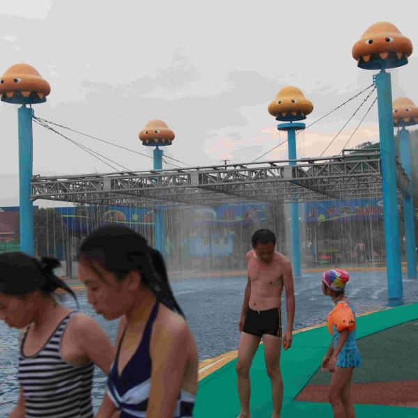 Mushroom Group Spray Park Equipment , Customized Fiberglass Water Slide for Water Park