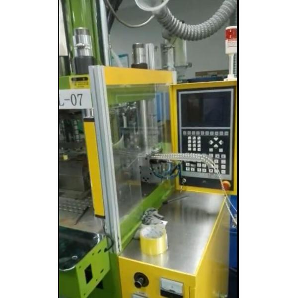 Connector Molding Machine 16 Cavities / Vertical Industrial Injection Molding Machine