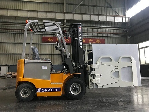 1.5t электрический лифт для колесниц высотой 5 м и красным / желтым / зеленым цветом