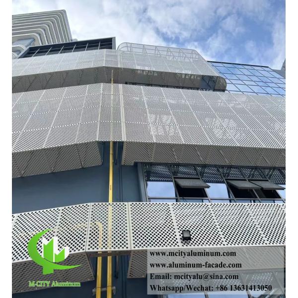 Couverture de climatiseur en aluminium Couverture de pompe à chaleur Écran métallique