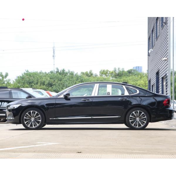 Salle de sièges de la porte 5 de la version 4 de VOLVO S90 2023 B5 Zhiyi Haohua Voiture d'occasion