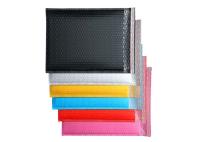 Os encarregados do envio da correspondência decorativos da bolha aumentam amarelo azul verde vermelho do rosa para o transporte de empacotamento