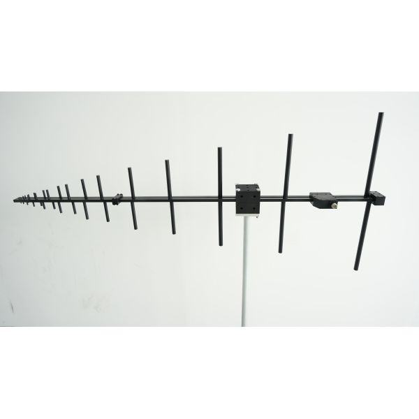 Factory supplier directional 100-7000mhz Log periodic antenna for outdoors communication
