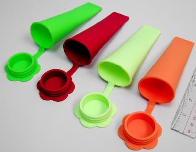eco-friendly kitchen bakeware of silicone ice cube tray