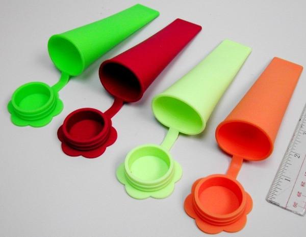 eco-friendly kitchen bakeware of silicone ice cube tray