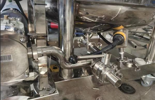Tanque de mezcla neumático de acero inoxidable con agitador para productos químicos cosméticos