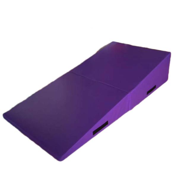 Tumbling Indoor Soft Play Toys Incline Wedge Sponge Customized Size CE Certification