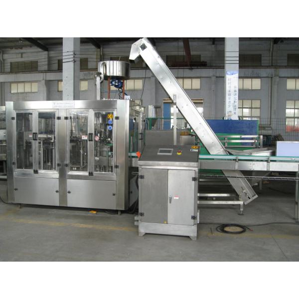 Electric PET Bottled Water Filling Machine With Reasonable Structure