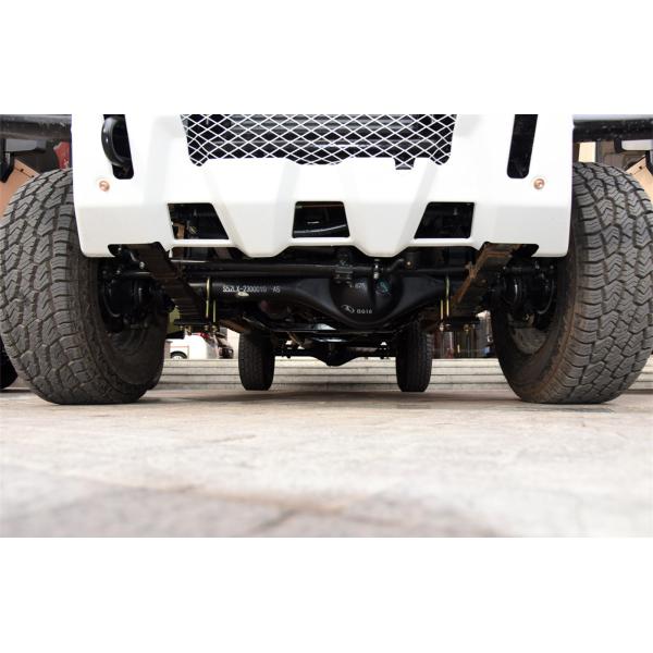 Camioneta de carga de carretera 4x4 diesel de doble fila con asiento del conductor de suspensión aérea