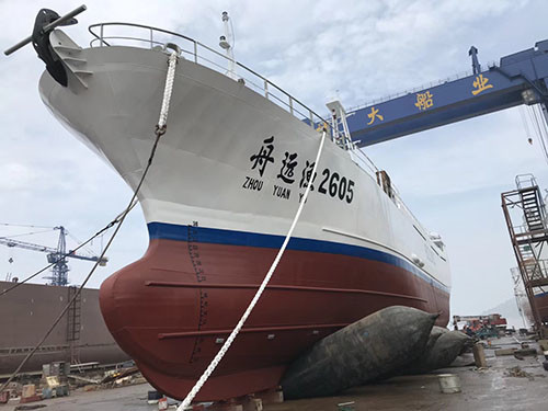 Ocean Fishing Boat Successfully Launched Inflatable Marine Airbags