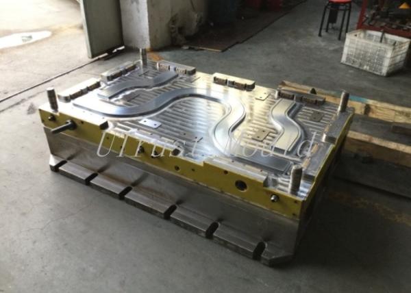 Moule de compression SMC pour chemin de câbles en PRF, durée de vie de 300 000 coups