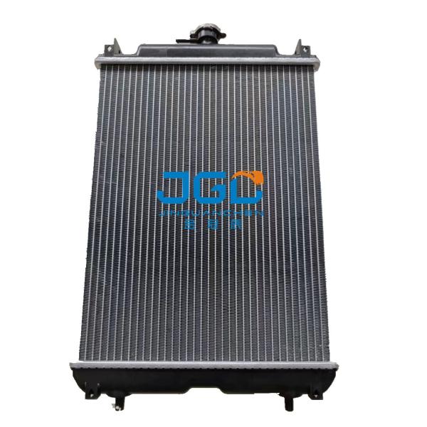 Водяное охлаждение экскаватора хладоагента кондиционирования воздуха радиатора PC30-8 цистерны с водой более крутое