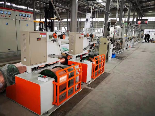 1800kg Wire Extruder Machine 200kg/H With 2000mm Screw And 3200mm Length