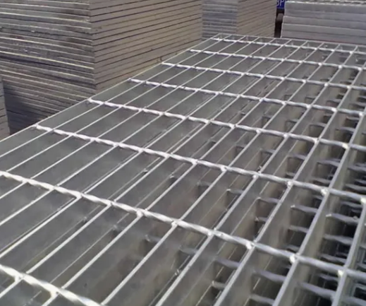 Heavy Duty Hot-Dip Galvanized Steel Grating Bar Grating with Customizable Size for Driveway Load-Bearing
