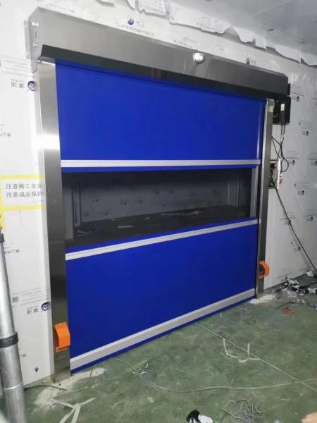 最新スタイルの高速PVC自動産業用ドア、ロールアップ高速シャッタードア、騒音低減と最先端の安全性のための304ステンレス鋼材料