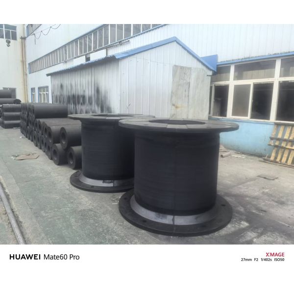 Bolted Or Welded Installation Black Cell Rubber Fender Ideal Solution for Protecting Marine Infrastructure and Vessels
