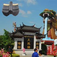 Estilo chinês Templo tradicional da Tailândia Palácio Telhado cerâmico de azulejos entrelaçados Casa de santuário de cor preta