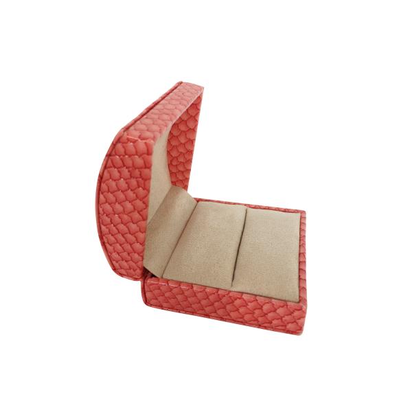 Small Pink Rigid Cardboard Luxury Gift Boxes Portable Bracelet Packaging Personalised Jewelry Boxes